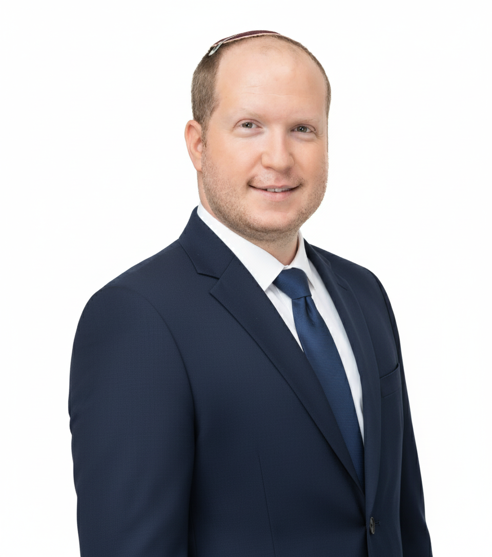 עו"ד עמיעד אבנר במשרדו